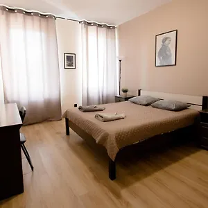 Hidden Peak Guestrooms Warszawa